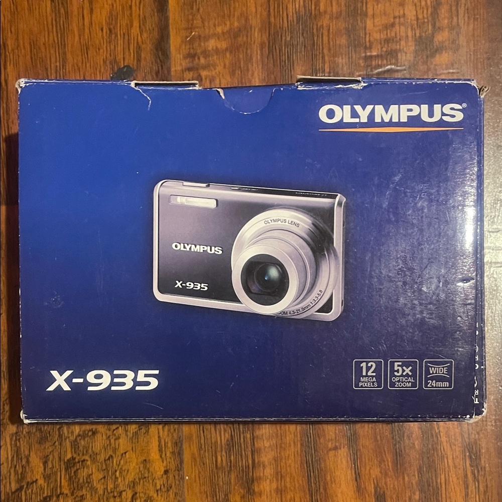 Olympus X-935 Digital Camera in Silver